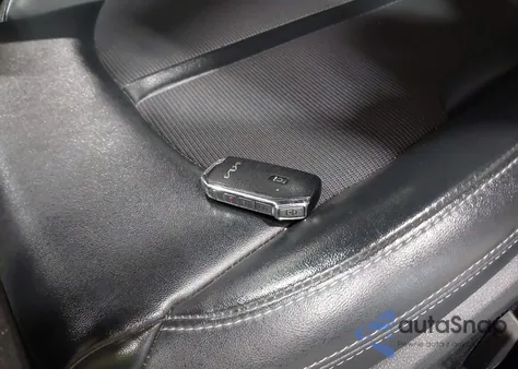 2022 Kia K5 Gt-Line z USA, uszkodzony, nr VIN 5XXG64J27NG091794